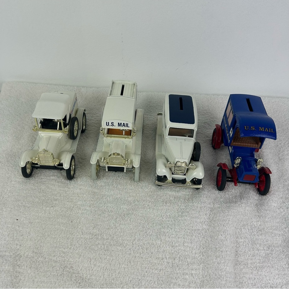 Set of 4 - VTG '87-90' ERTL U.S. MAIL Limited Edition Series die-cast bank cars. - Picture 8 of 16